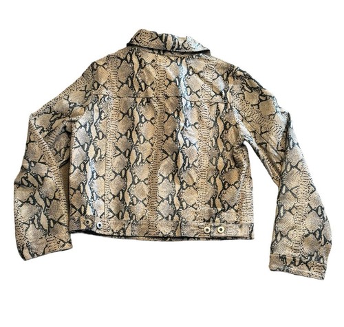 Chaqueta forrada de cuero con estampado de serpiente talla pequeña para mujer Colebrook & Co. Moto Y2K - Imagen 2 de 6