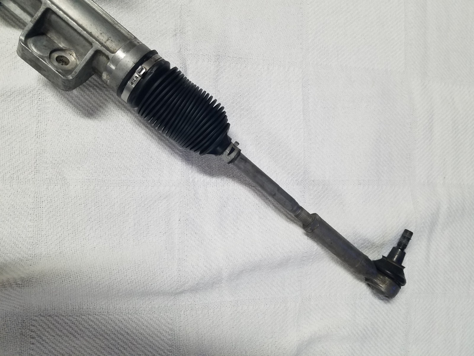 2008-2010 Audi R8 Power Steering Rack and Pinion  Assembly 423422052 OEM