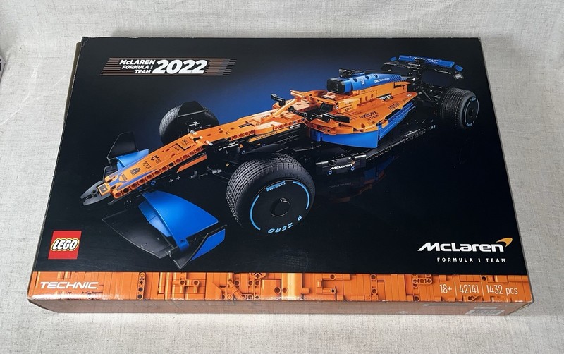 LEGO TECHNIC - 42141 - F1 - COMPLETE/BOXED - McLaren Formula 1 Race Car 2022