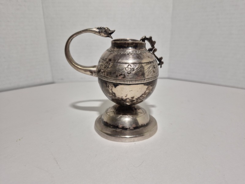 Antique South American silver Yerba Mate cup Features stylized bird handle.