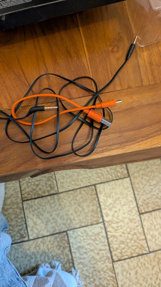 JBL Tune 760NC, photo 1 sur 3