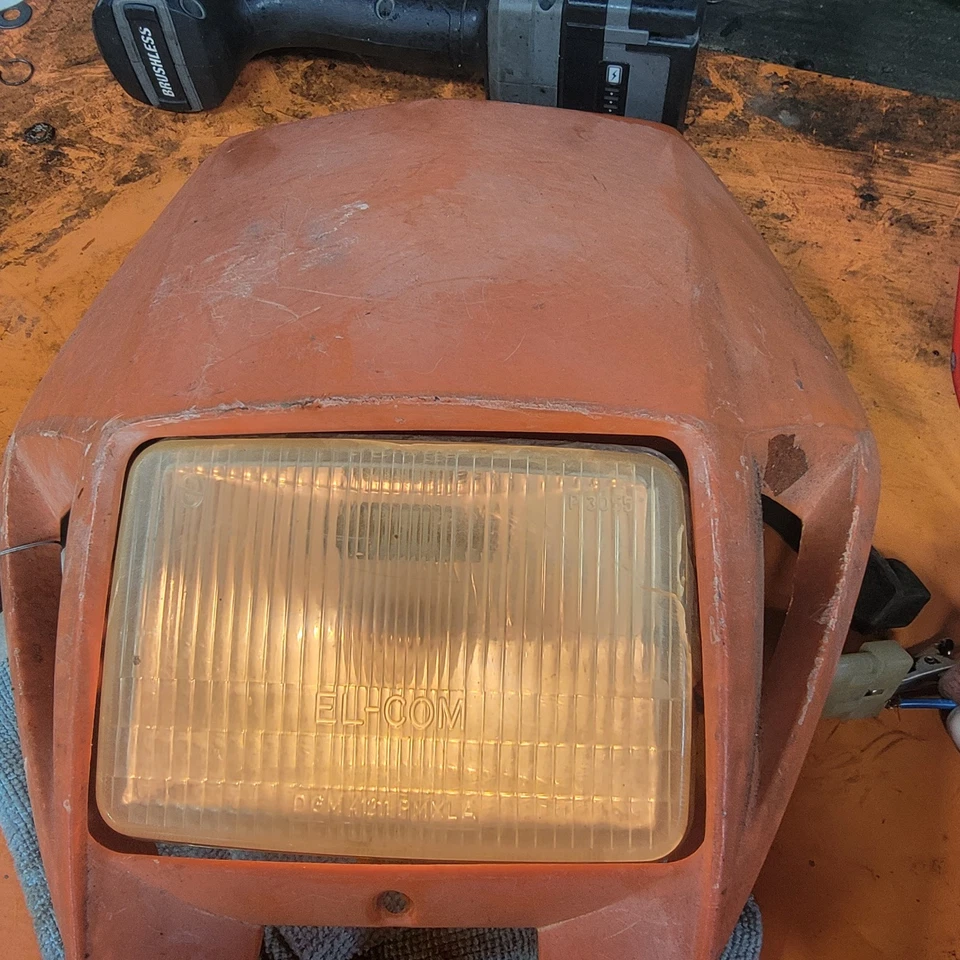 KTM 125 200 300 EXC 2000 1999-2007 faro carenado delantero montaje plástico bueno Foto 2 de 4