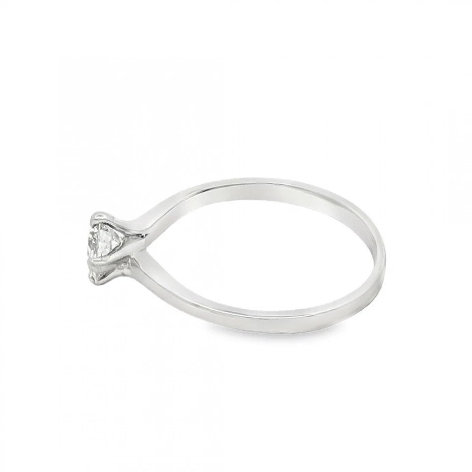 Anillo de compromiso de diamantes de platino 950 - talla J - 0,37 quilates Foto 3 de 4