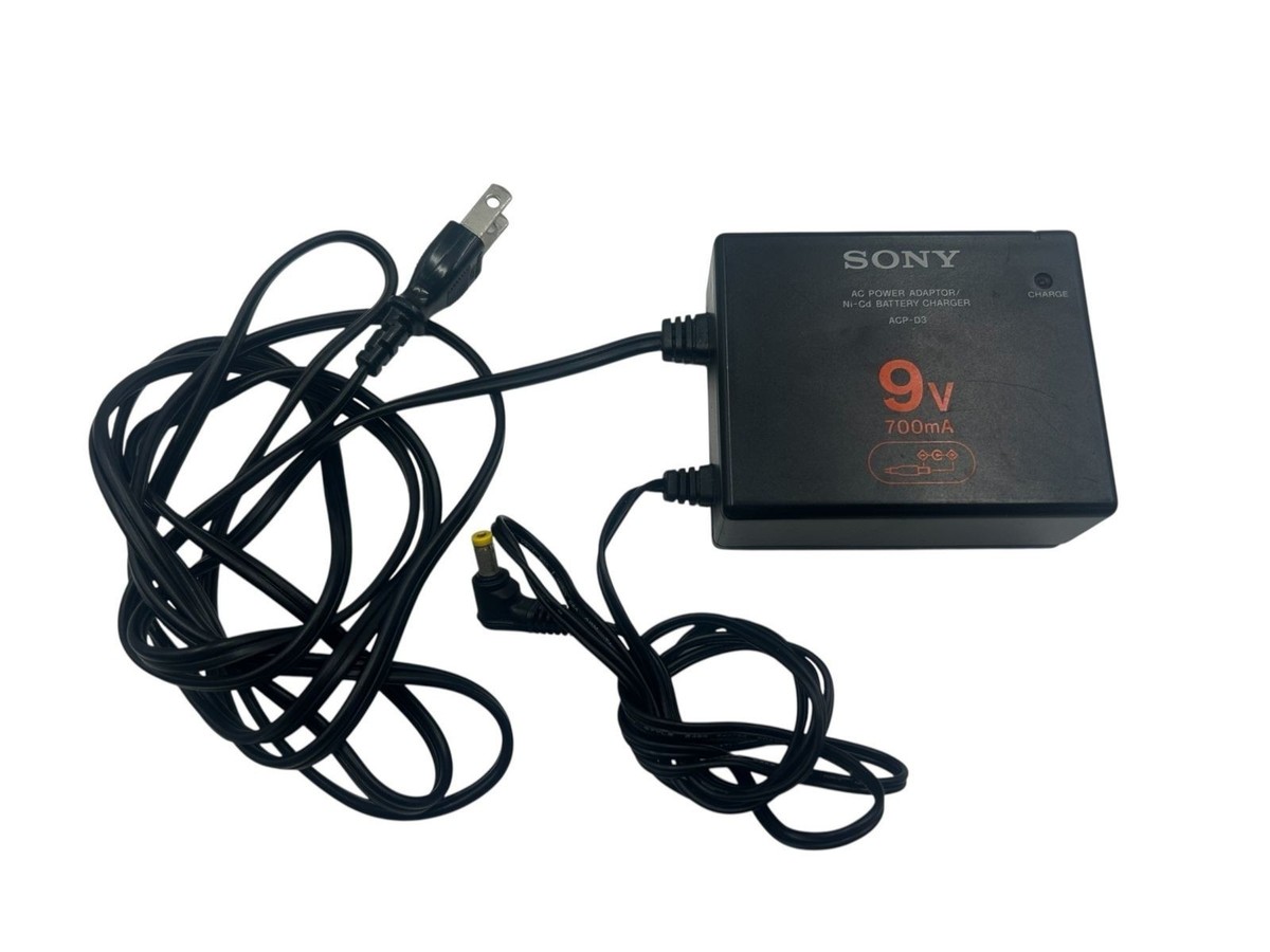 ポータブルプレーヤー SONY TCD-D3 Sony TCD-D3 Portable DAT Recorder Digital Tape Japan Used