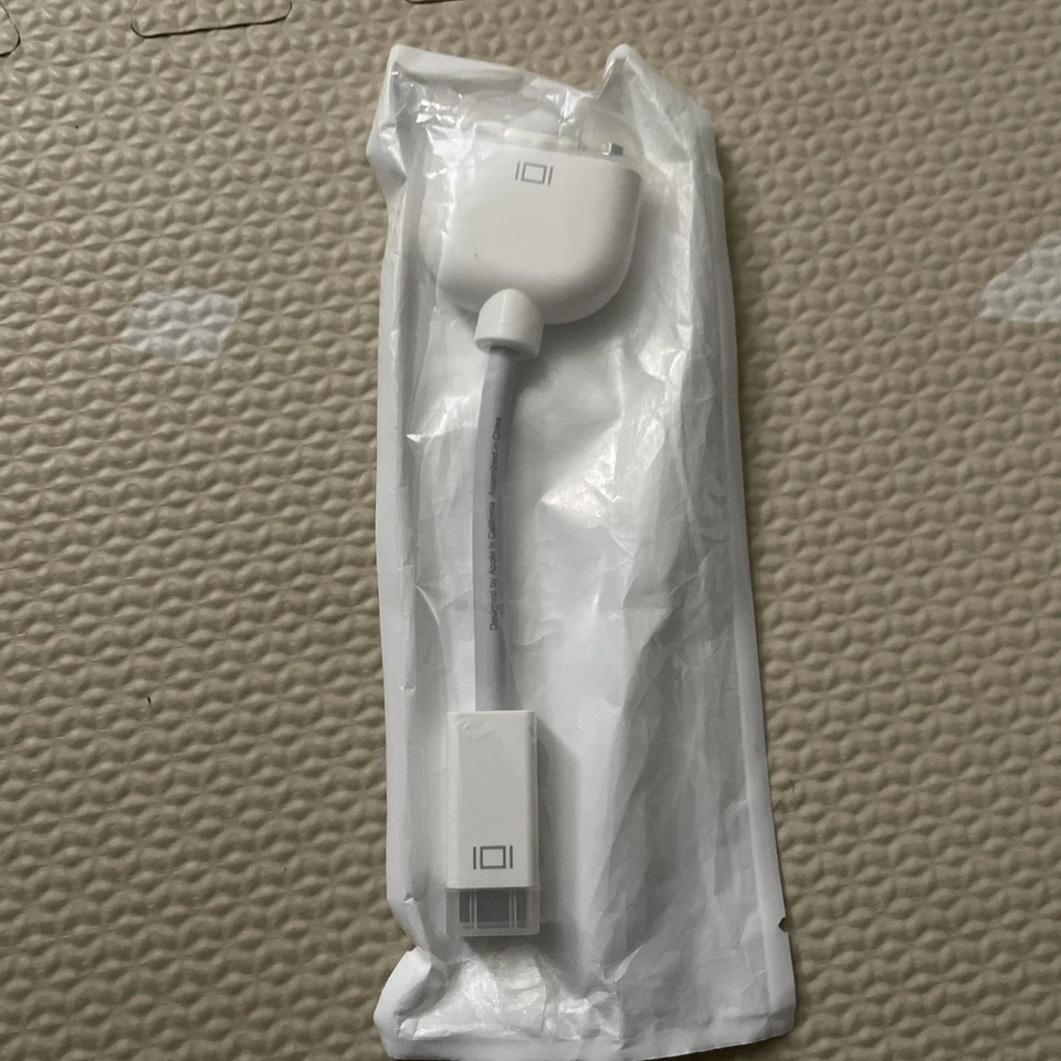 Apple OEM Video Adapter (Mini-DVI) to VGA White (M9320G/A) with Covers 603-9258 - Image 2 of 4
