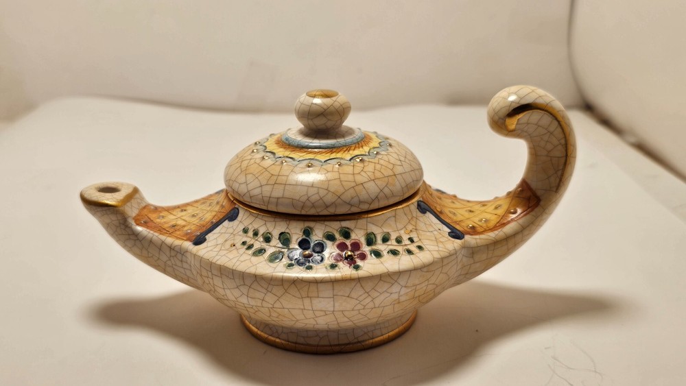 Aladdins Ceramic by Veneto Flair handmade 473/3000 in Italy 1980