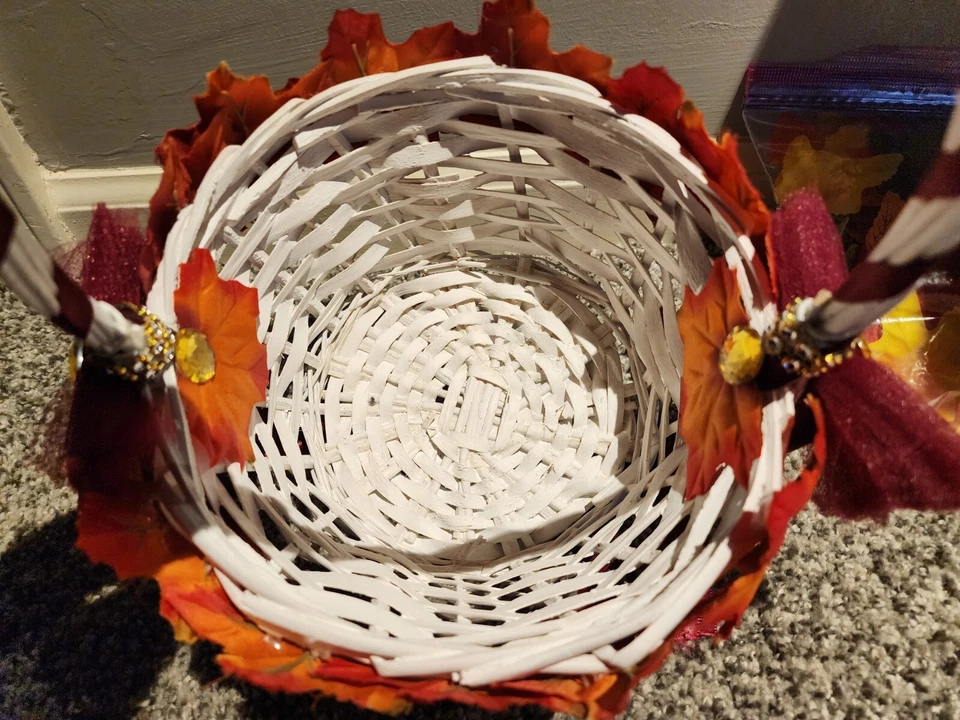 Cesta niña flor decorada a mano para bodas/eventos especiales, incluye hojas Foto 3 de 3