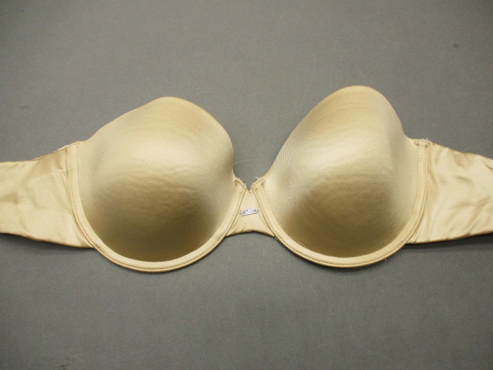 34D Self Expressions Maidenform Womens Nude Underwire Padded Strapless