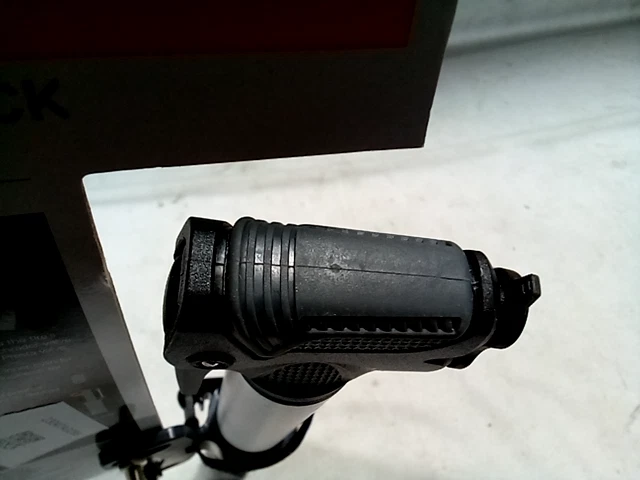 Mini bomba pequeña Serfas LS-2D, capacidad 100psi - 200gm peso, longitud abierta 337mm Foto 2 de 4