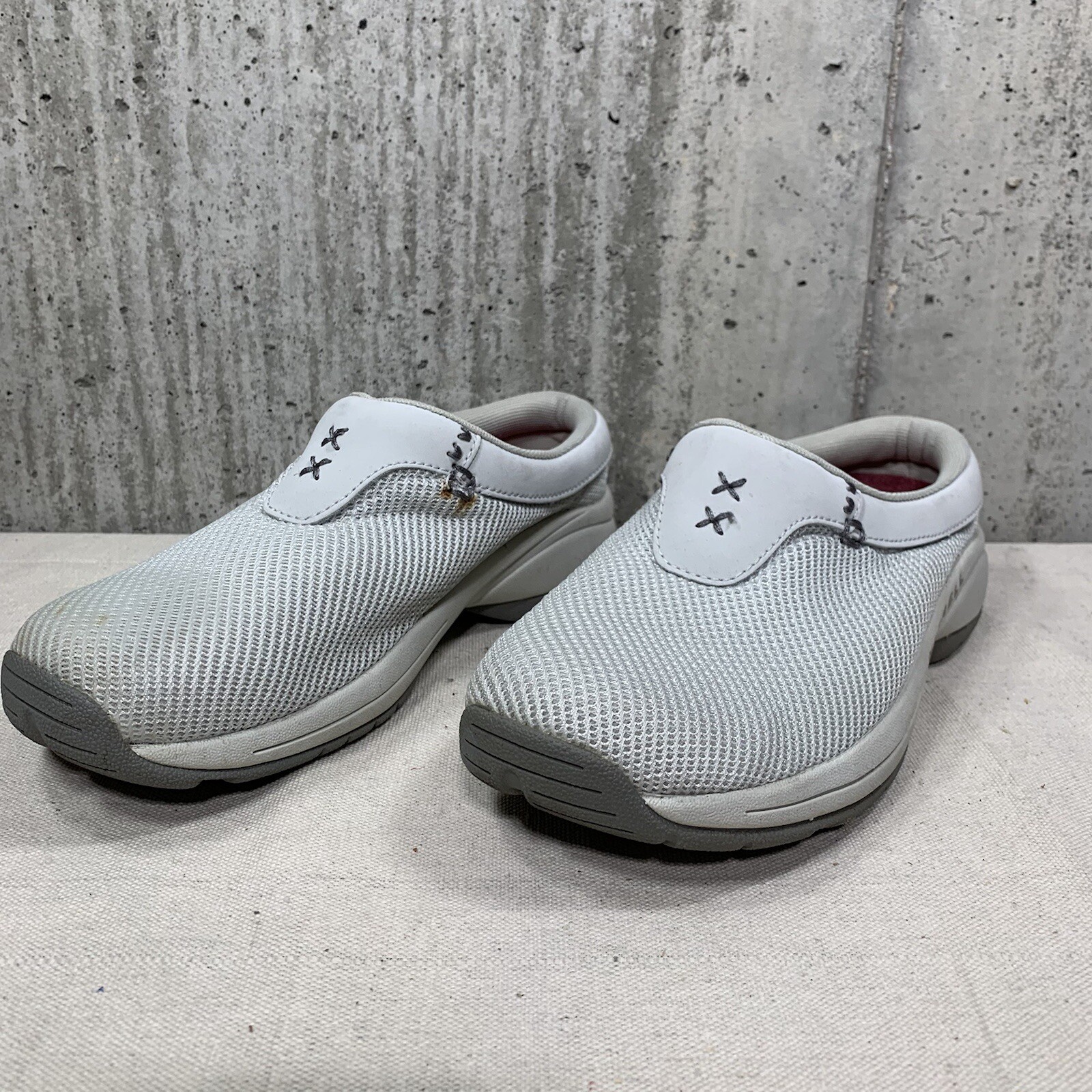 Merrell Mules Women’s Size 8 Comfort Shoes Ash White Leather Slip On