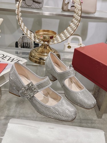 Roger Vivier Women's Flat Bottom Water Diamond Button Mary Jane Shoes - Picture 5 of 17