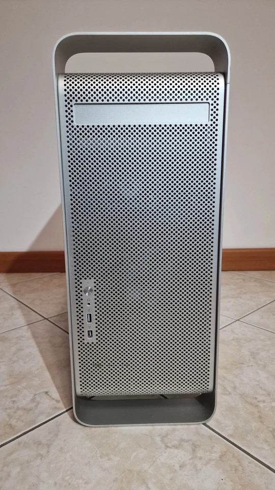 Apple Power Mac G5 - Doppio processore con Mouse e Tastiera - GUARDA IL VIDEO - Immagine 3 di 4