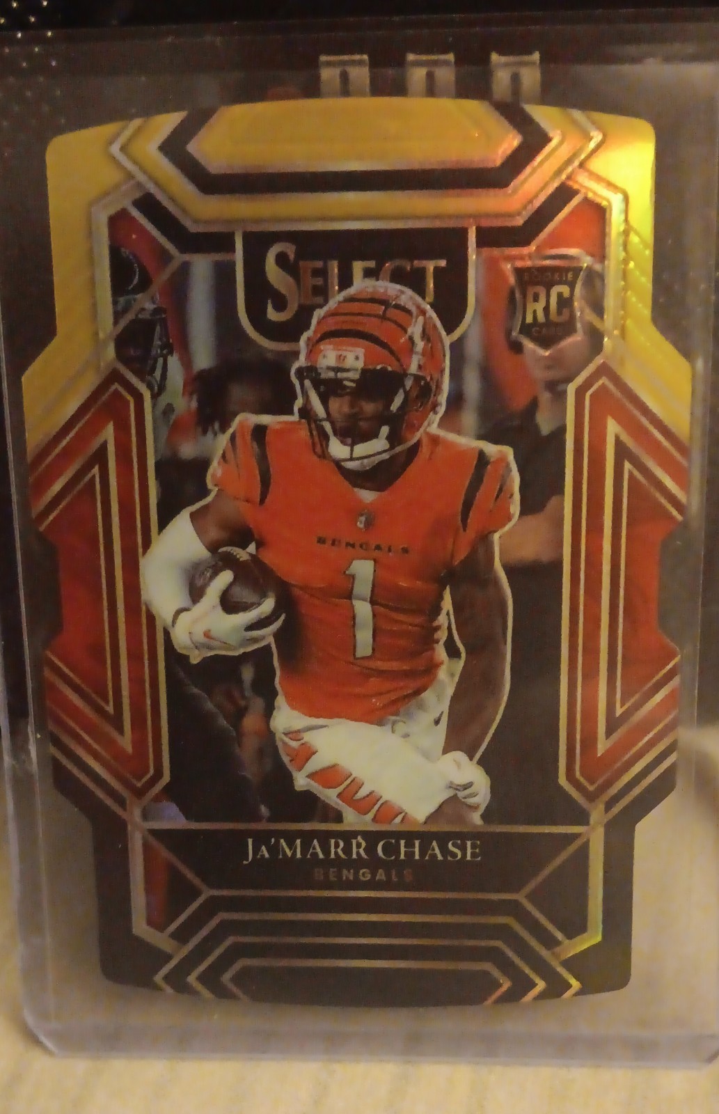 2021 Panini Select - Club Level Ja'Marr Chase #247 Black & Gold Prizm Die-Cut...