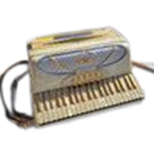 Accordion Iorio Como Piano Accordion Made in Italy White and Pearl with Case - Image 3 of 4