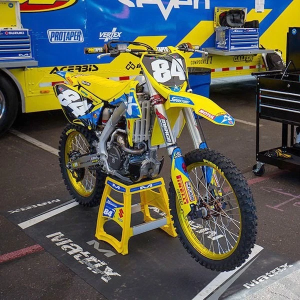 Matrix Concepts M64-100 Elite Silver/White Stand Foto 2 de 3