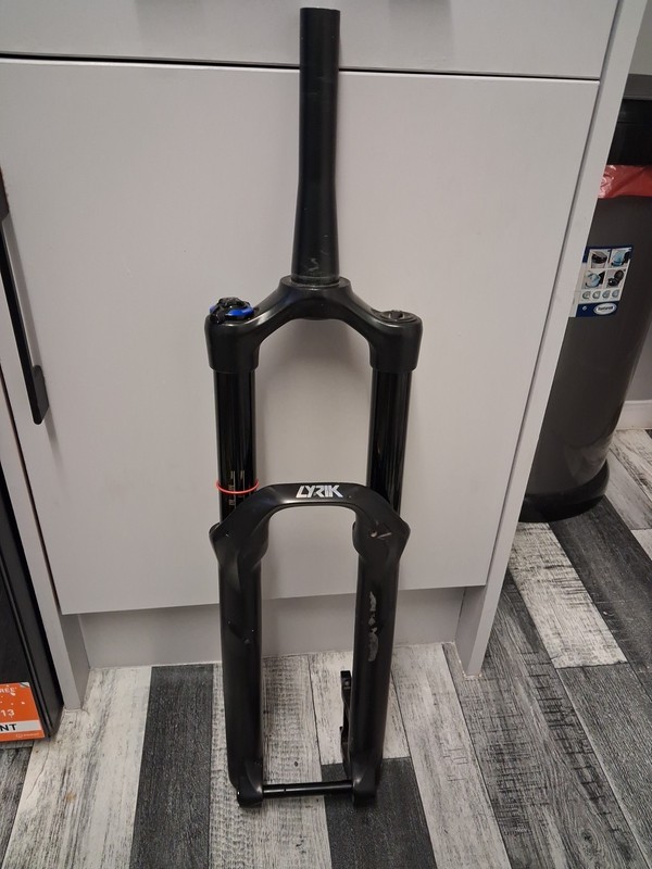 Rockshox Lyrik RCT3 Aluminium Suspension Fork 160mm 27.5" Black!