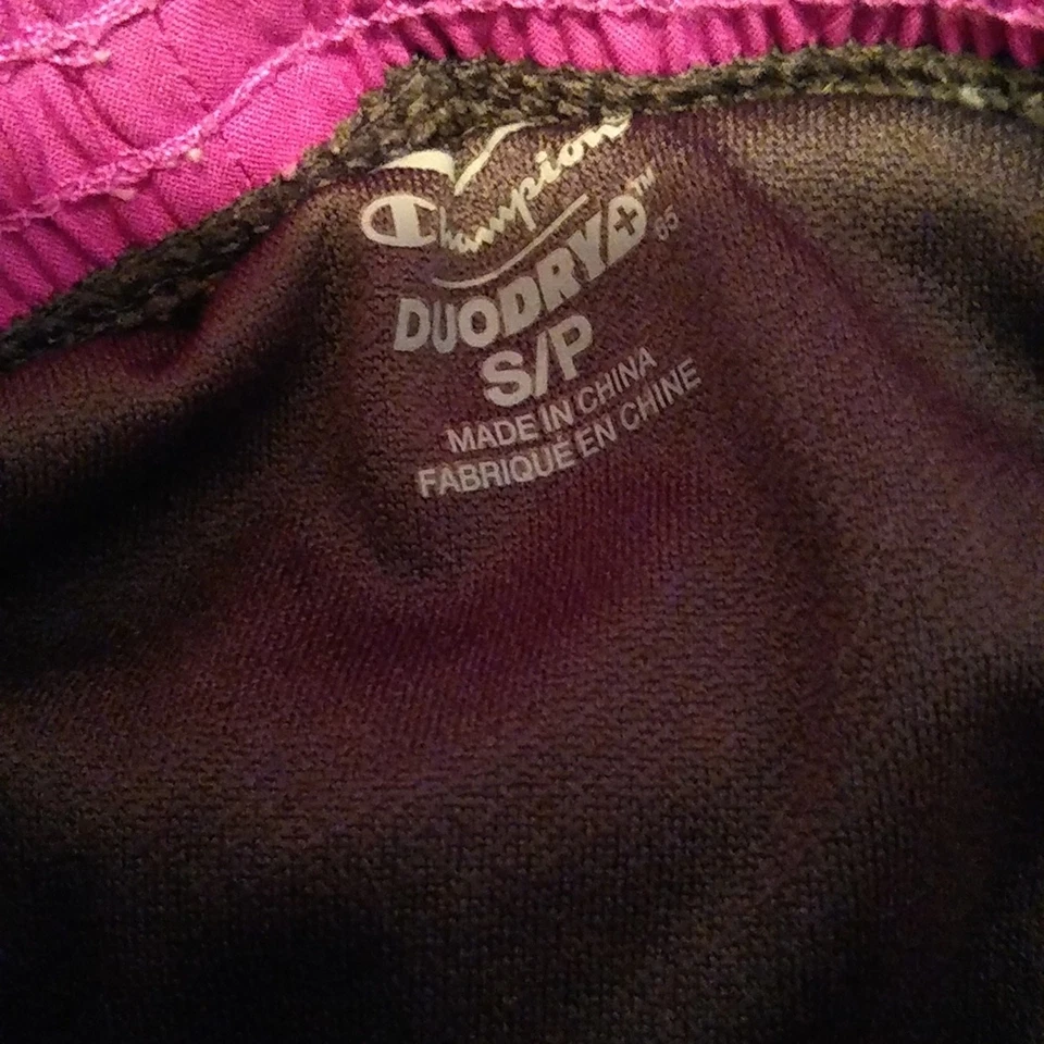 Shorts preto e rosa tamanho pequeno feminino C9 Champion. - Imagem 2 de 4