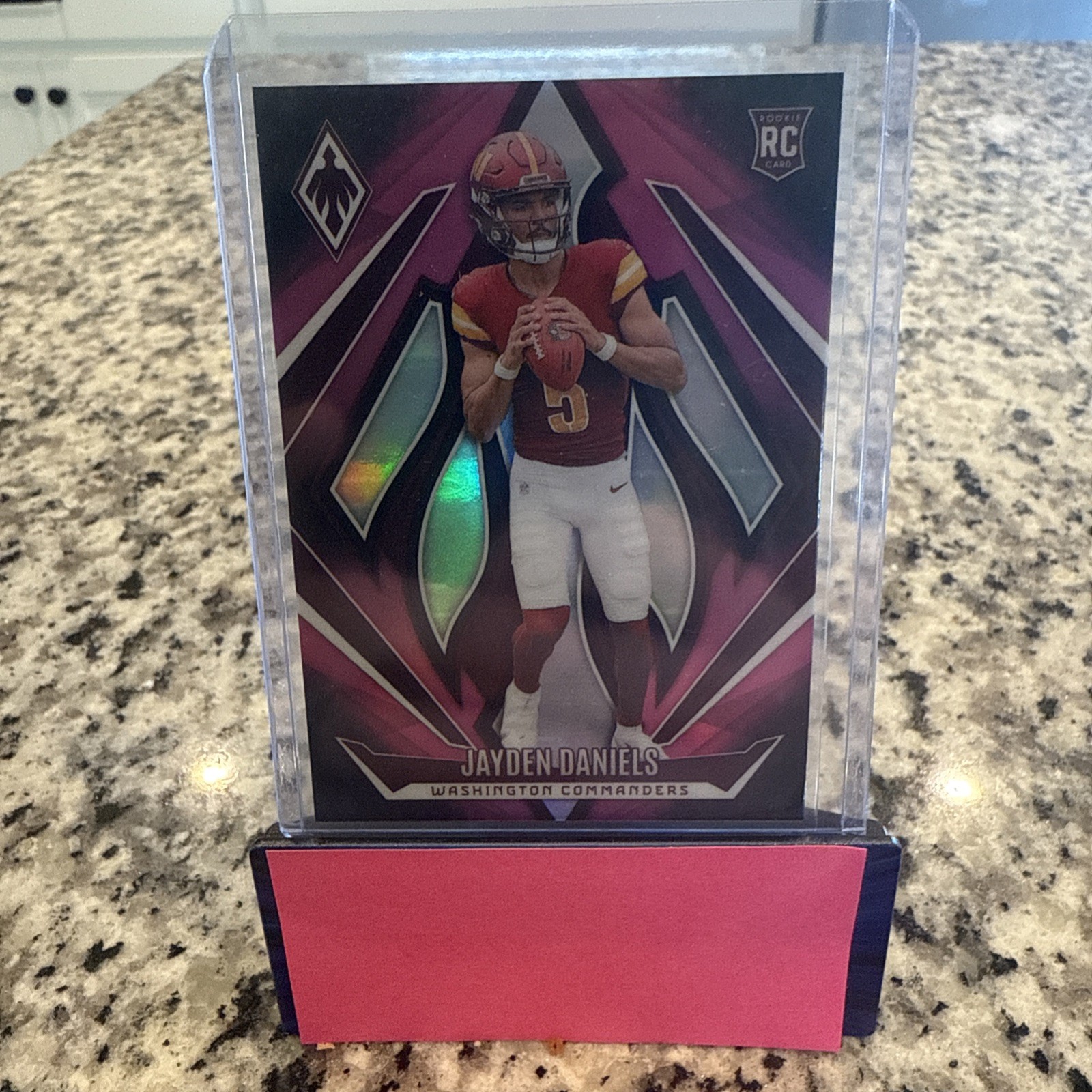 2024 Panini Phoenix Jayden Daniels Pink Fade #198 Rookie #/88 Commanders