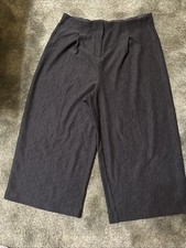 Phase Eight Black Three Quarter Length Trousers - Size 16