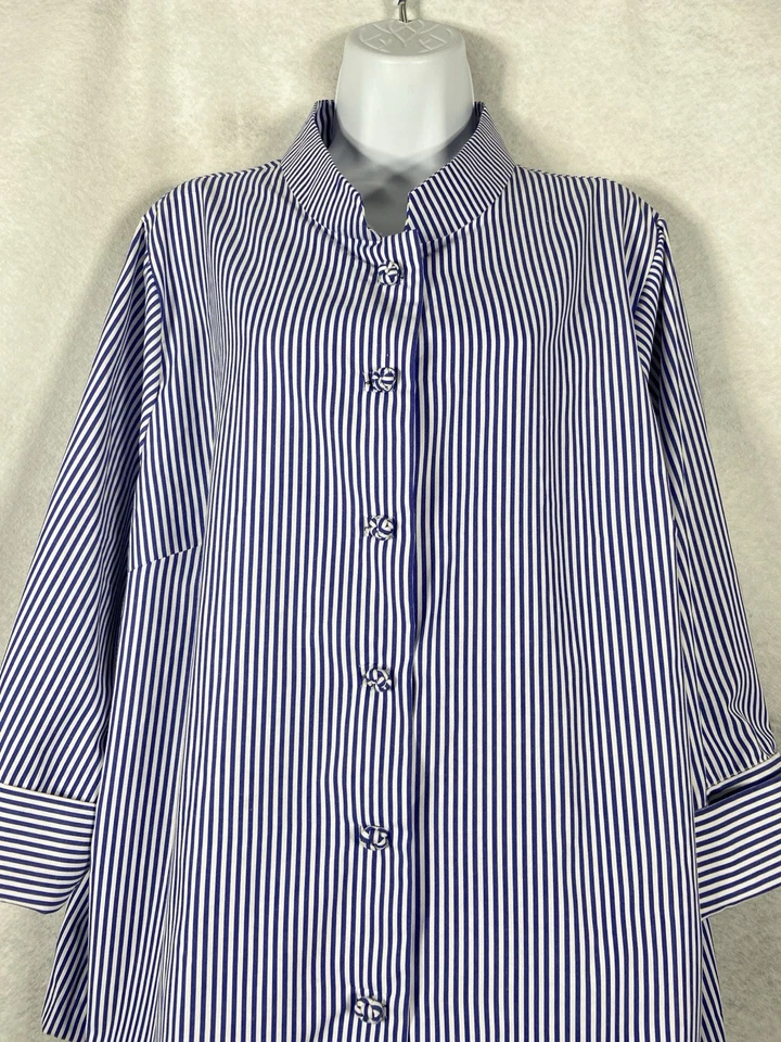 Blusa Gretchen Scott Top Mujer XXL Azul Blanco Abotonada Mangas 3/4 Rayas Foto 2 de 4