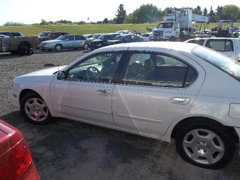 Used Air Cleaner Assembly fits: 2000  Infiniti i30  Grade A - Image 4 of 4