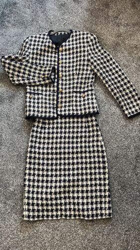 Burberrys Prorsum Set: skirt and blazer/jacket. Vintage piece catwalk size 6/8