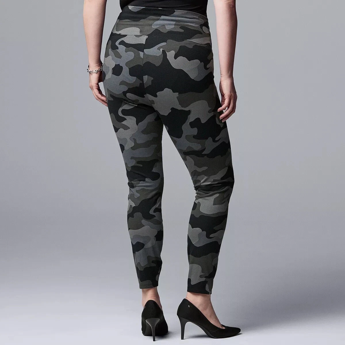 Simply Vera Wang Women's High Rise Camo Print Leggings 1X