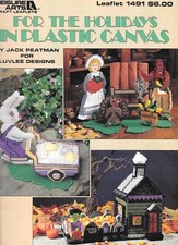 For The Holiday In Plastic Canvas, Leisure Arts Leaflet 1491, 8 Projects