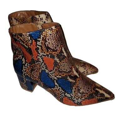 boots Size 10 Multi Color snake print 