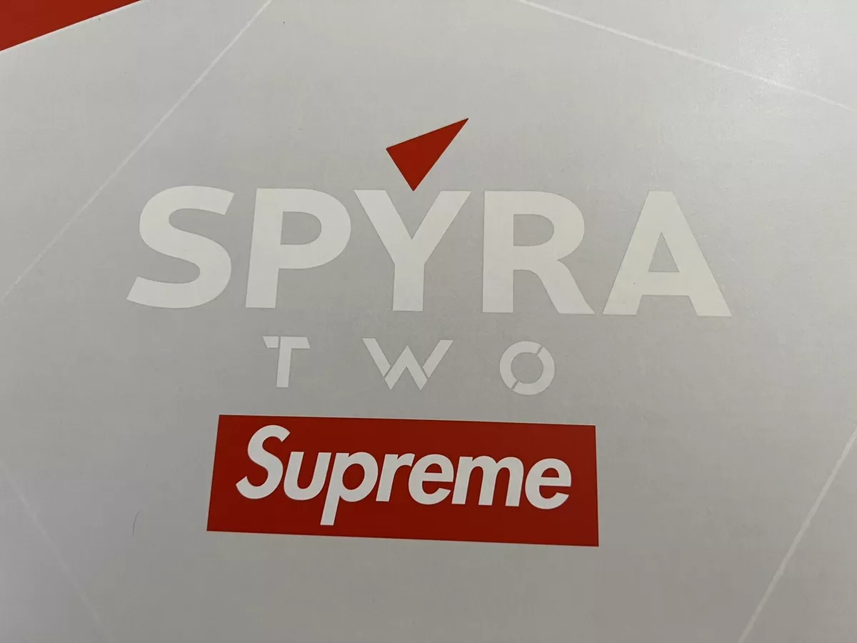 全新連盒連包裝Supreme Spyra Two Water Blaster, 興趣及遊戲, 玩具