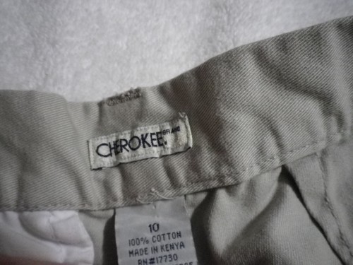 Cherokee Women Tan Shorts Size 10 x 6 1/2" inseam pleat front - Picture 4 of 5
