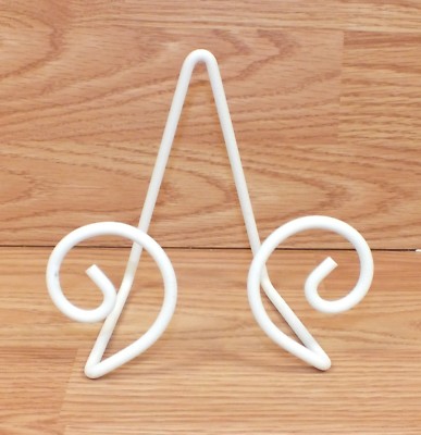Unbranded Vintage Style White Iron Triangle Shape Metal Plate Display Holder 