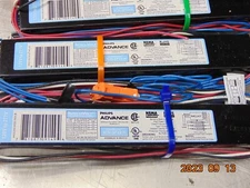 *LOT OF 10* PHILIPS ADVANCE ICN-3P32-N INSTANT START BALLAST *FREE SHIPPING*