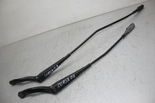 2x Wischerarm vorne links und rechts 13182325 13182326 Opel Corsa D Bj.07