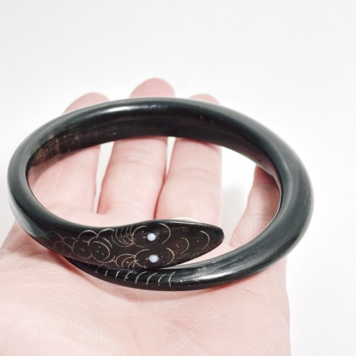 Vintage Hand Carved Horn Snake Bangle Bracelet 1950s Tribal Style Jewellery - Imagen 22 de 24