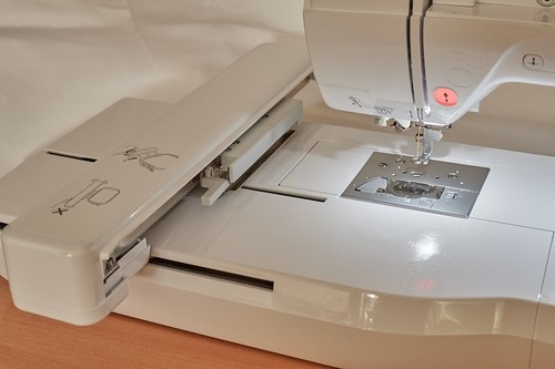 BROTHER Innov-is 870 Special Edition - reine Stickmaschine - wenig gebraucht - Bild 7 von 13