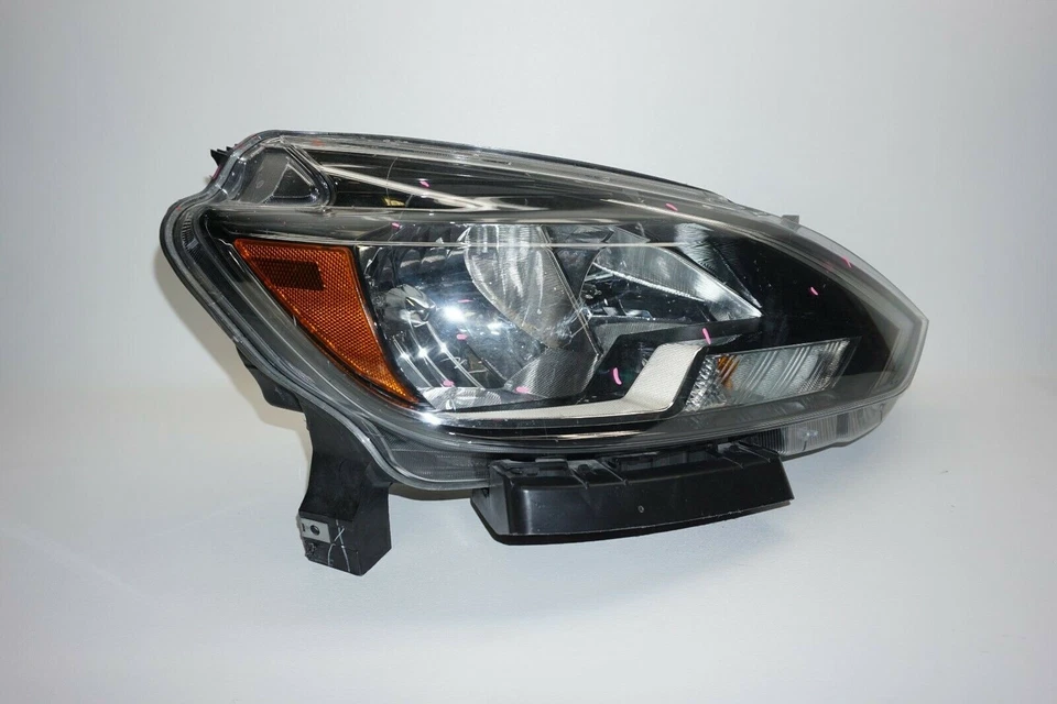 Faro halógeno pasajero derecho nissan sentra 2016 2017 2018 oem Foto 3 de 4