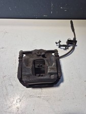 Mercedes-Benz B W246 W242 2015 Vorne links Bremssattel vorne A24617 Diesel 130kW