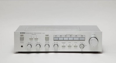 Yamaha A-500 ステレオアンプ Yamaha A-500 Natural Sound Integrated Stereo Amplifier Silver