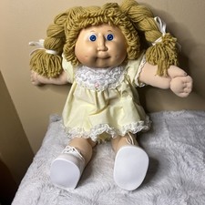 VTG CABBAGE PATCH BUTTERSCOTCH HAIR/ BLUE EYES Dimples/Original Dress/Shoes EUC!