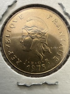 New Hebrides 5 & 10 Francs 1975 Uncirculated 