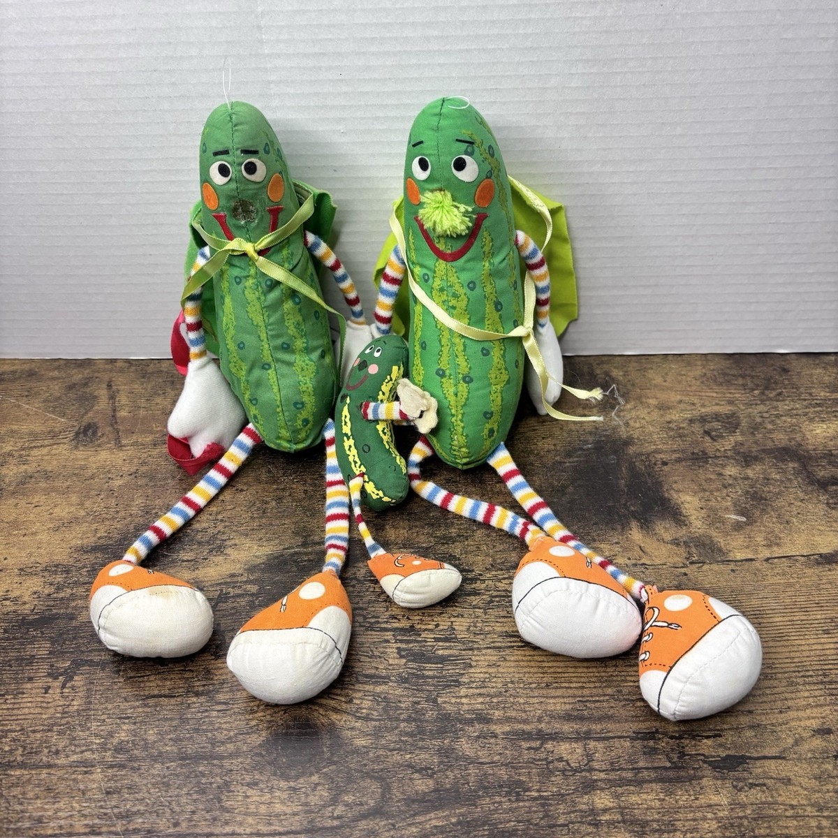 3 Amtoy Super Pickle Plush' American Greetings 13.5