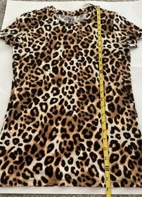 PINK Victoria&rsquo;s Secret Leopard Print Women&rsquo;s Shirt XS NWT