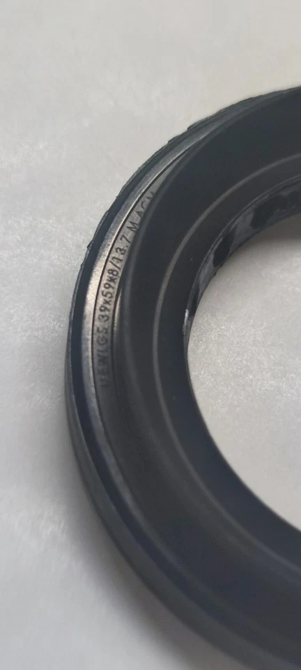 Joint spi Renault Master trafic vavaro movano , 383421561R 39X59X8/13.7 - Photo 4/4