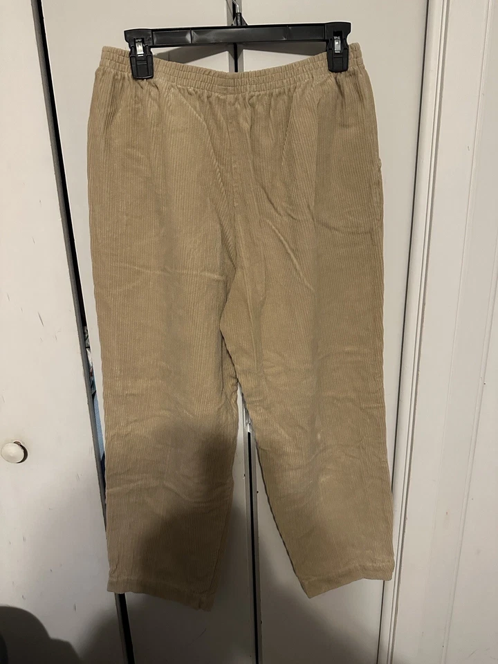 Blair Women’s Khaki Pants Trousers Corduroy Size Medium - Image 4 of 4