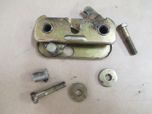 Ferrari 308,355 Bonnet / Hood Lock # 60277407 - Picture 3 of 3