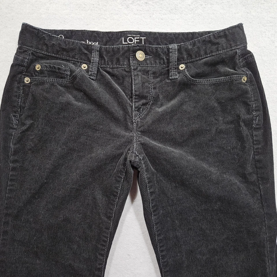 Pantalones de mezclilla Ann Taylor Loft bota curvilínea pana para mujer 2P Petite negros tiro bajo elásticos Foto 2 de 4