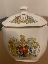 Ringtons Tea Caddy By Wade Ceramics Queen Elizabeth II Golden Jubilee 50th