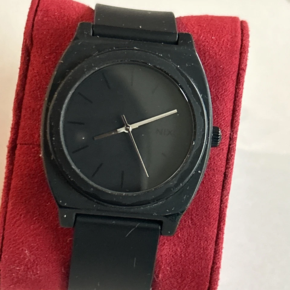 Nixon Time Teller P - Negro Mate, Manejas Plateadas, Correa OTAN - Batería Nueva Foto 2 de 4