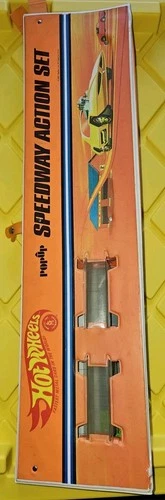 Vintage 1967 Hot Wheels Redlines Era Pop-Up Speedway Race Action Set